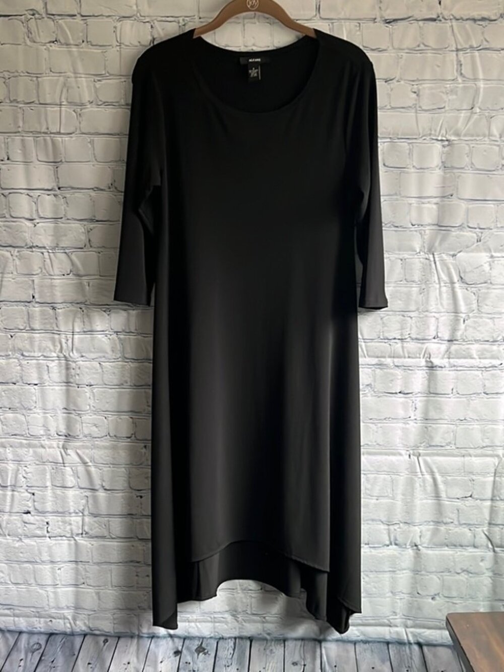Alfani black, 3/4 sleeve, crewneck dress woman’s size 6